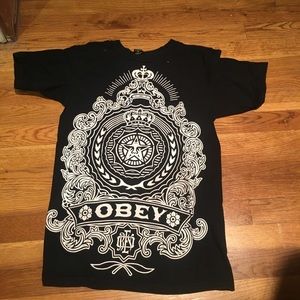 Obey T-shirt